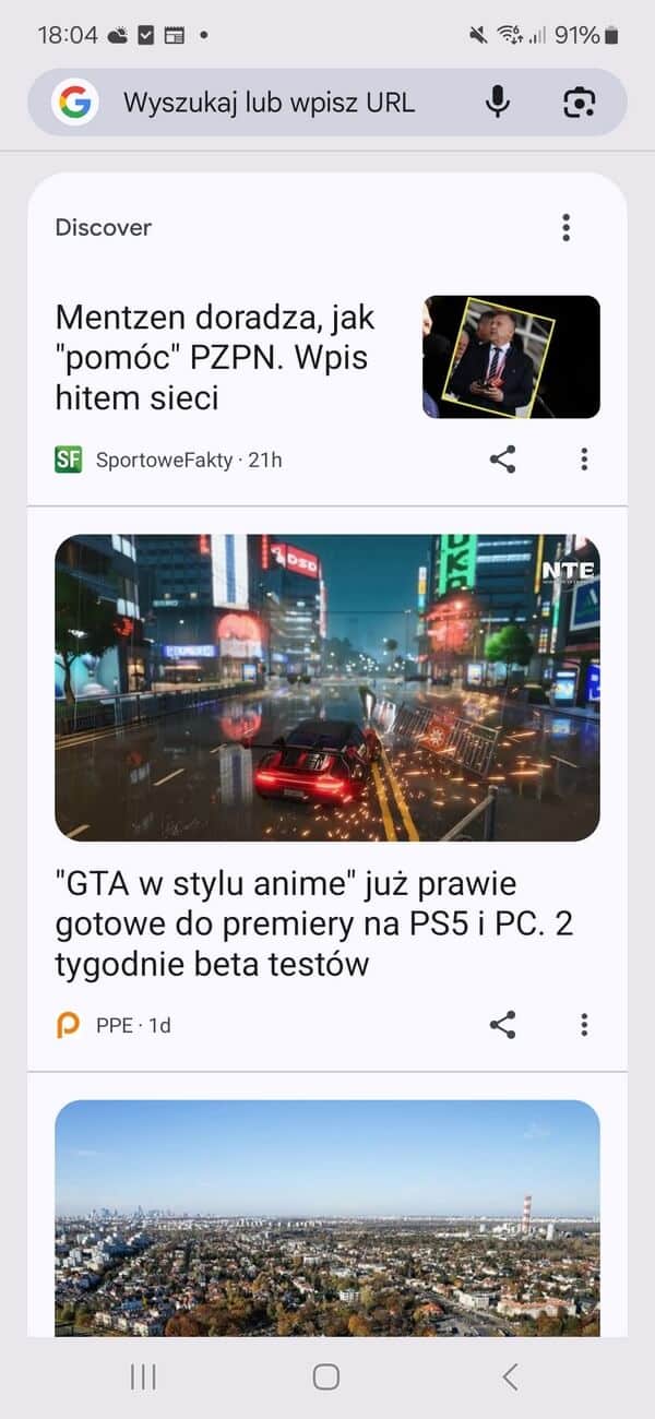 Przykładowe wyniki Google Discover na smartphone