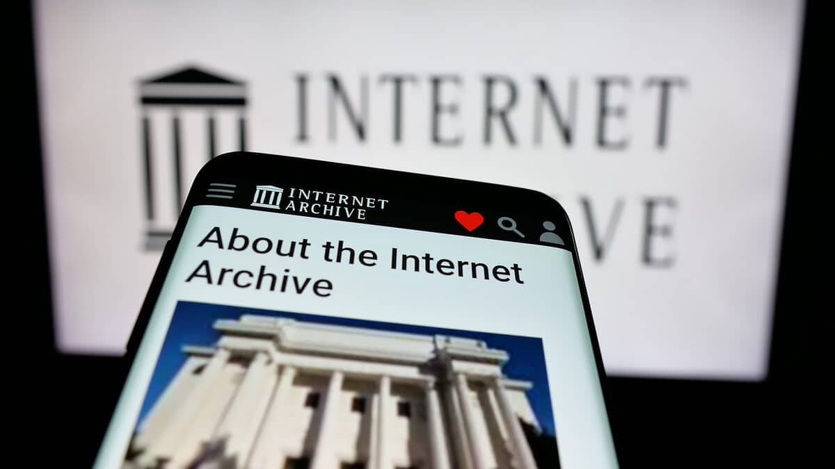 Web.archive.org – jak wykorzystać archiwum stron w SEO?